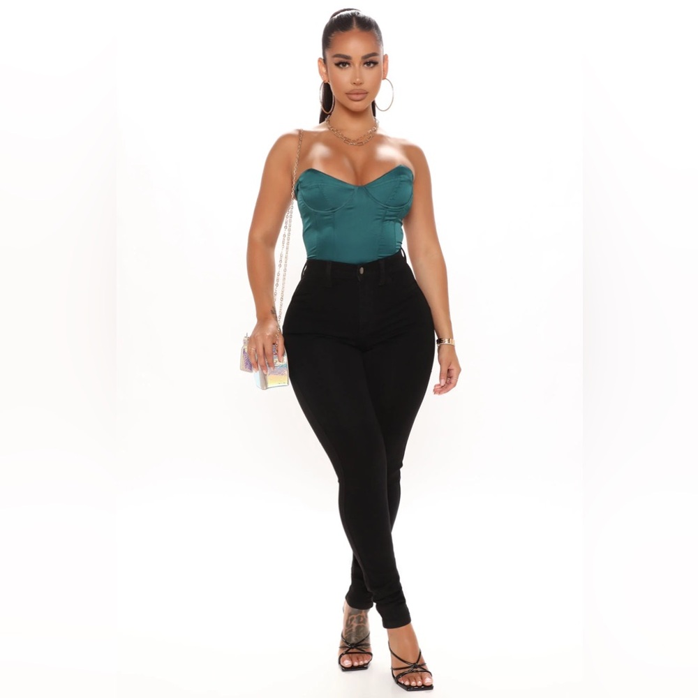 Fashion Nova Booty Lifting Skinny Jeans